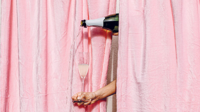 κι-όμως-ότι-αφρίζει-δεν-είναι-απαραίτ-563289022