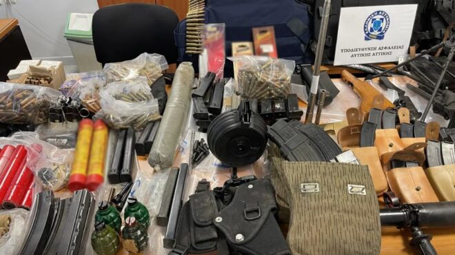 πλήθος-εκρηκτικών-μηχανισμών-και-πολ-563269933