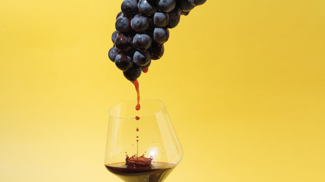 8-κρασιά-κάτω-των-20-ευρώ-για-έναν-κόκκιν-563299519