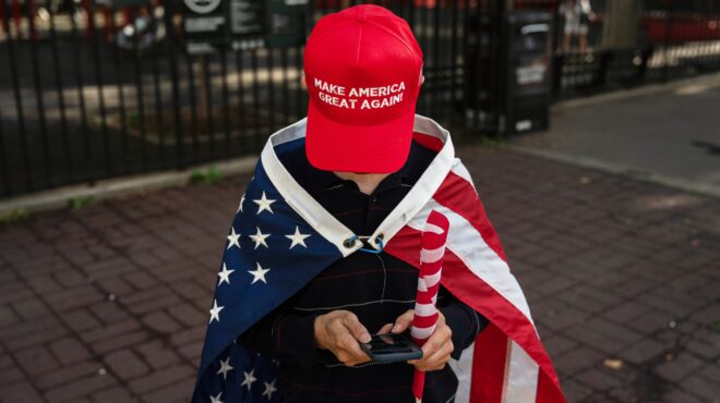 οι-εγκλωβισμένοι-στην-πόλωση-563280544