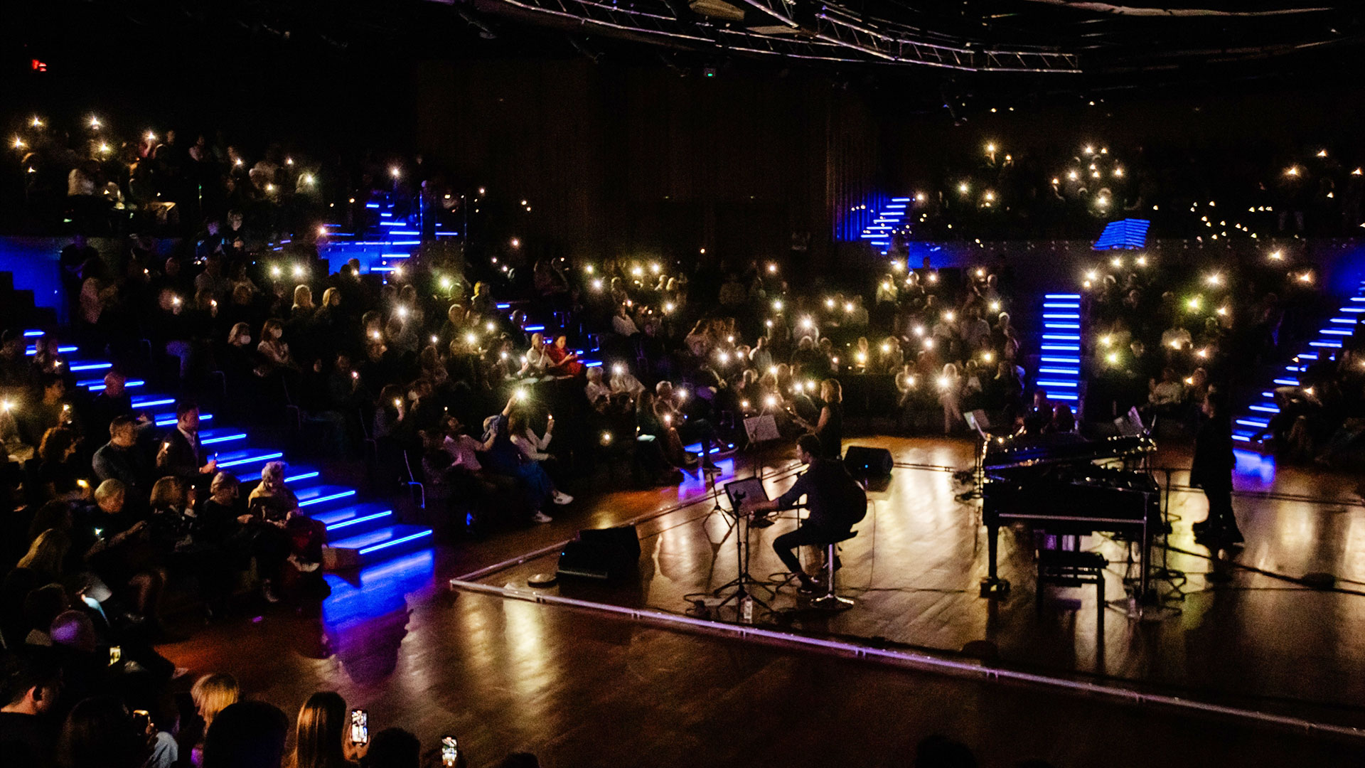 Από τη Μόνικα έως τους εικαστικούς, όλοι μαζί στην προσπάθεια της «Μέριμνας»-3