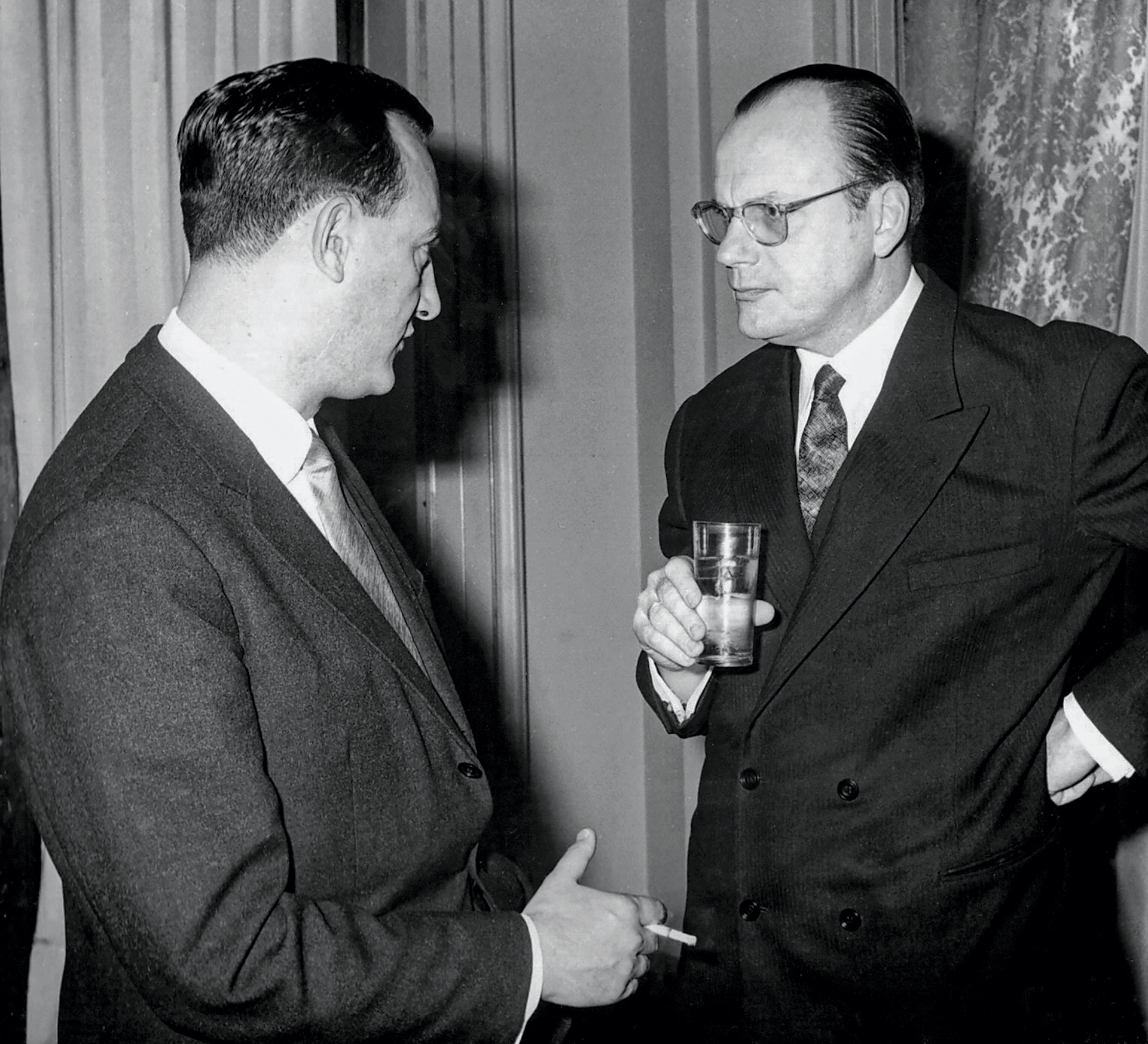 Το παρασκήνιο της διαδοχής Καραμανλή-1