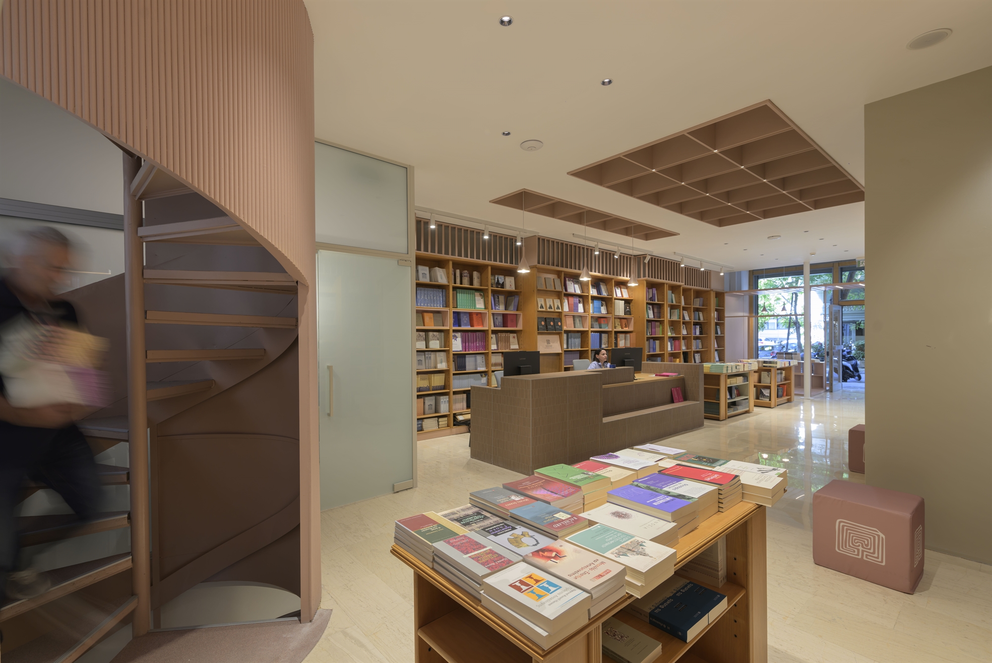 Οι Πανεπιστημιακές Εκδόσεις Κρήτης «επιστρέφουν» στο κέντρο της Αθήνας-1