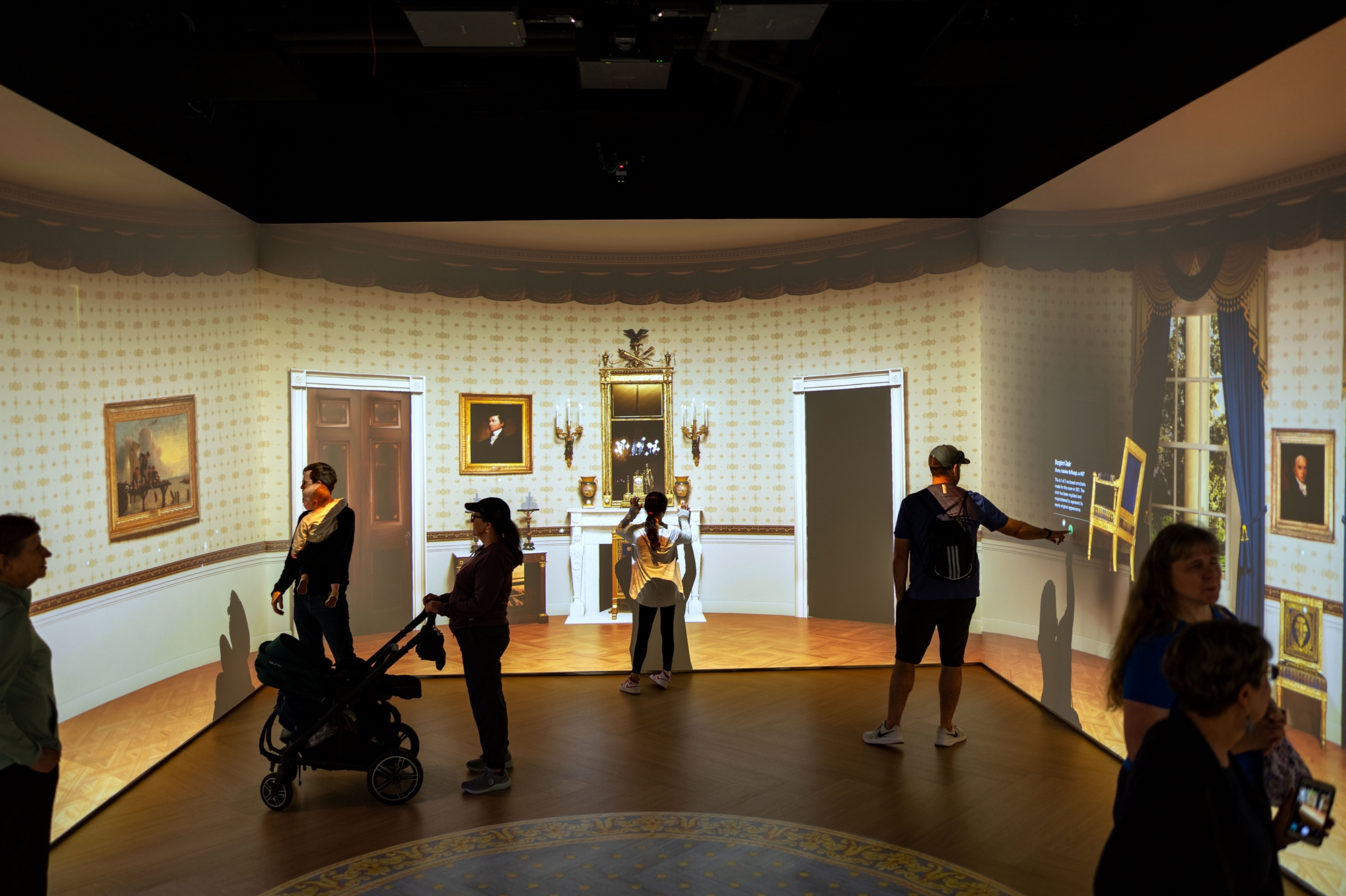 Μια θέση για τουρίστες στο Οβάλ Γραφείο-2