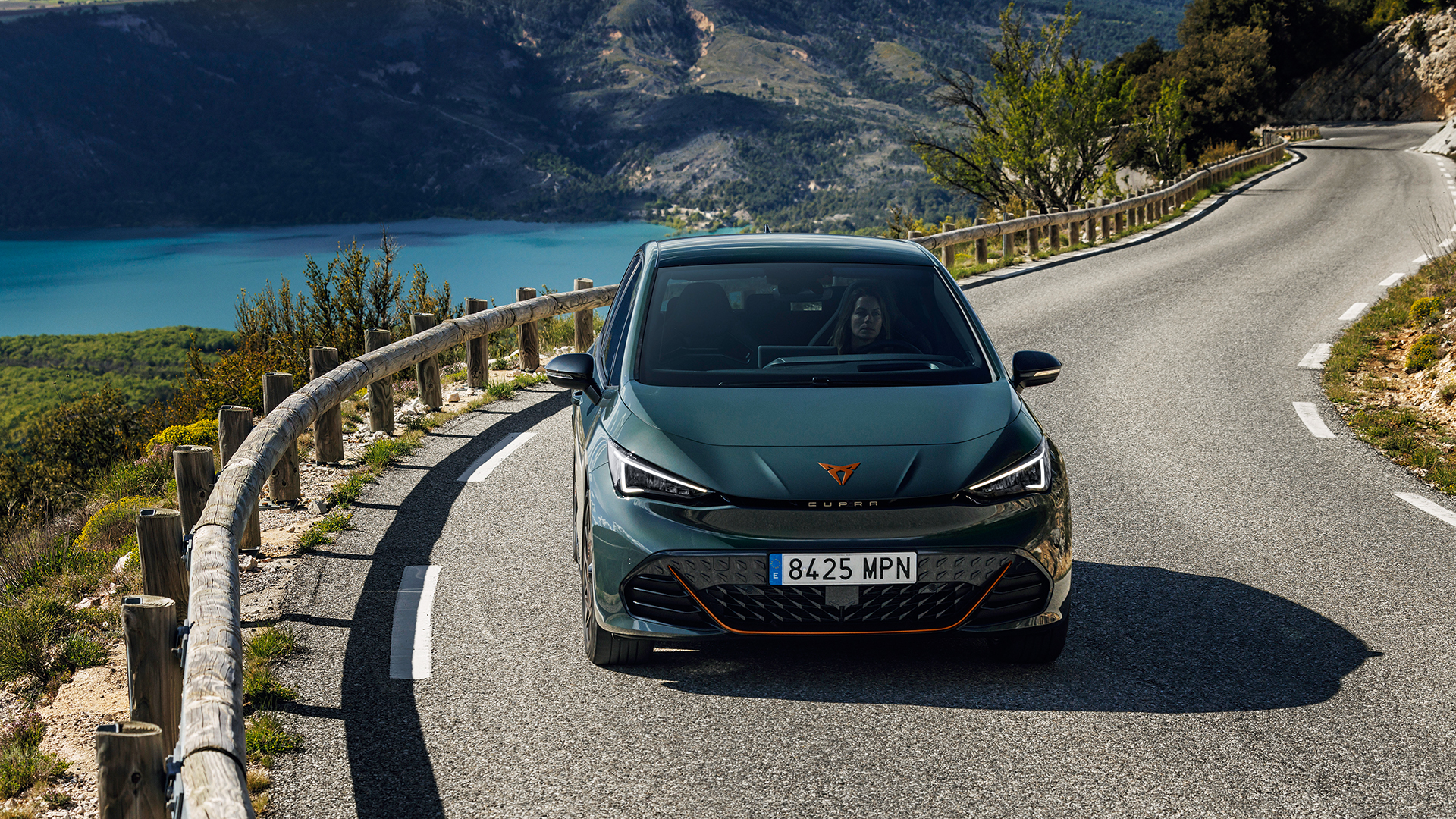 Τα πιο αξιόλογα νέα ηλεκτρικά αυτοκίνητα-1