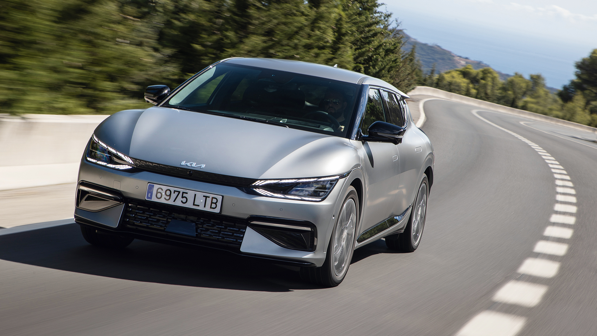 Τα πιο αξιόλογα νέα ηλεκτρικά αυτοκίνητα-5