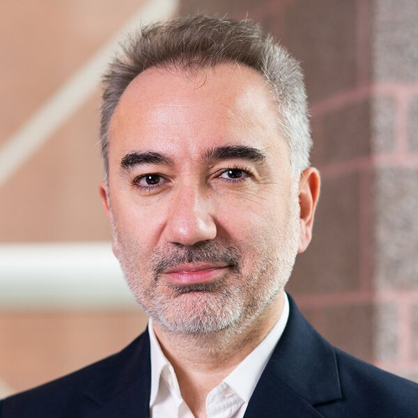 Υπάρχει διέξοδος από τον πόλεμο;-4