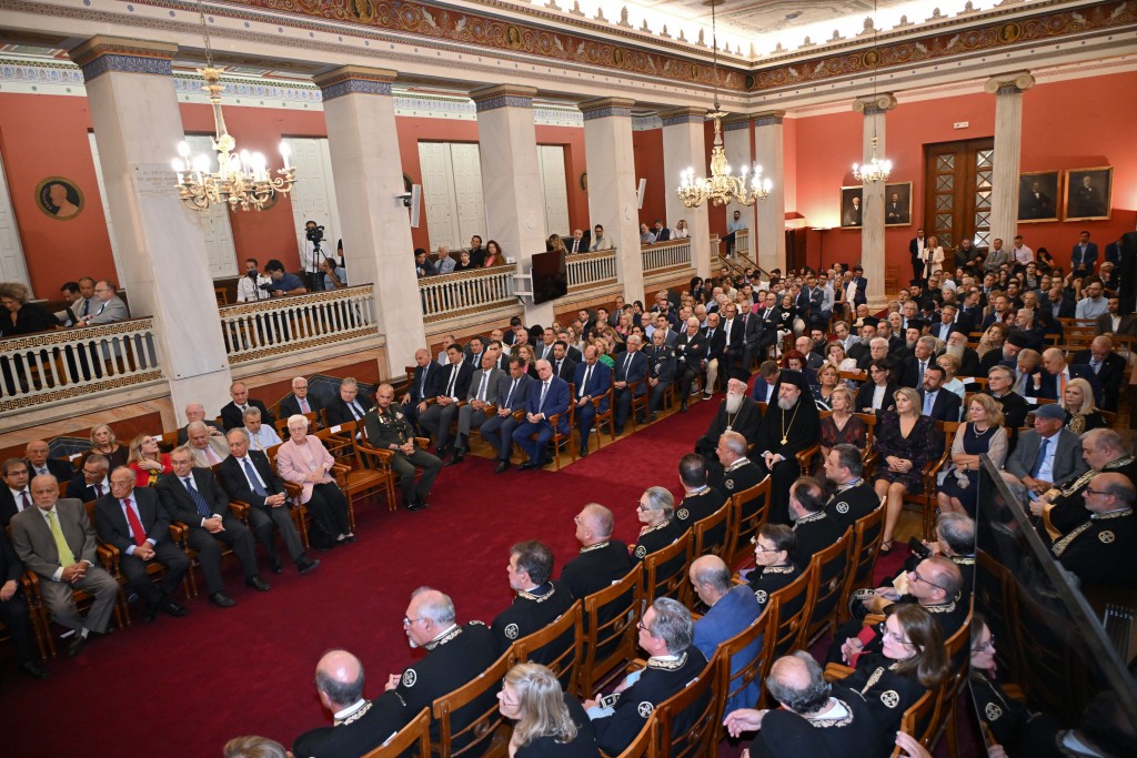 Επίτιμος διδάκτωρ της Ιατρικής Σχολής του ΕΚΠΑ ο Αθανάσιος Μαρτίνος-2