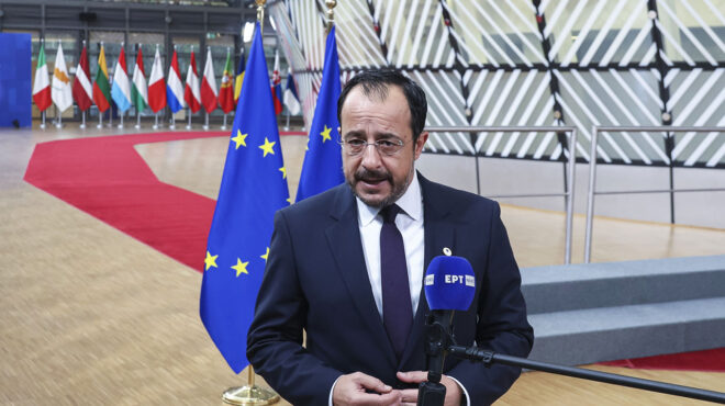 κοινή-συνάντηση-πρέσβεων-ελλάδας-και-563296858