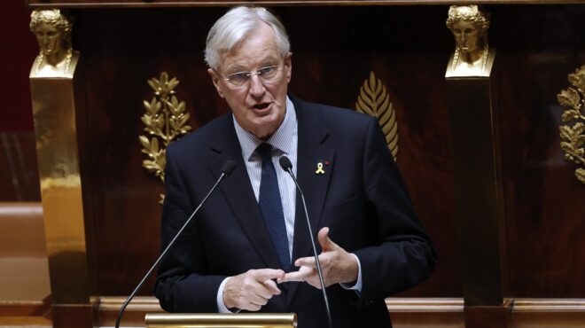 γαλλία-στις-συμπληγάδες-ελλείμματος-563264584