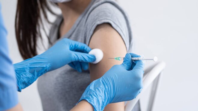 εμβόλιο-για-τη-γρίπη-αντίθετοι-οι-παθο-563251633