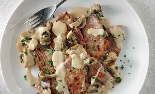 φιλετίνια-από-μοσχάρι-με-μανιτάρια-κα-563262769