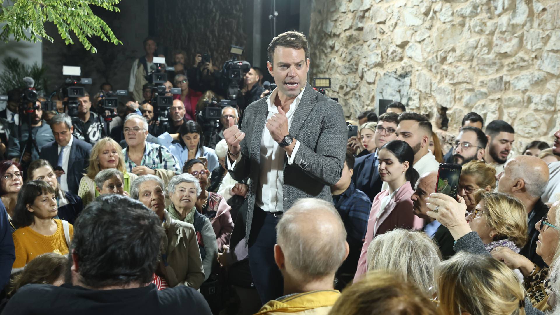 Κασσελάκης στον Ταύρο: «Το συνέδριο θα αποφασίσει για όλα»-1