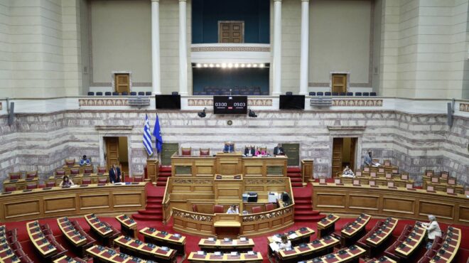 βουλή-αυλαία-με-την-κατάθεση-του-προσχ-563258257