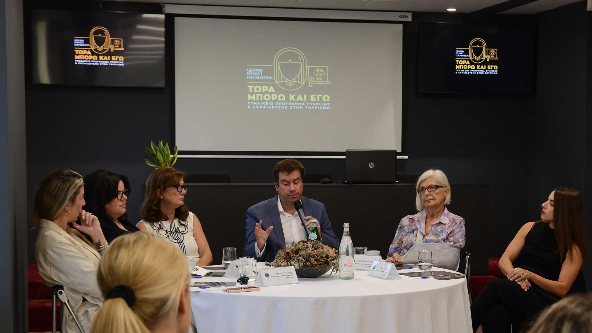 25 υποτροφίες αναζητούν σπουδάστριες-1