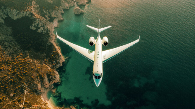 το-τζετ-σετ-του-τουρισμού-προσγειώνετ-563253244