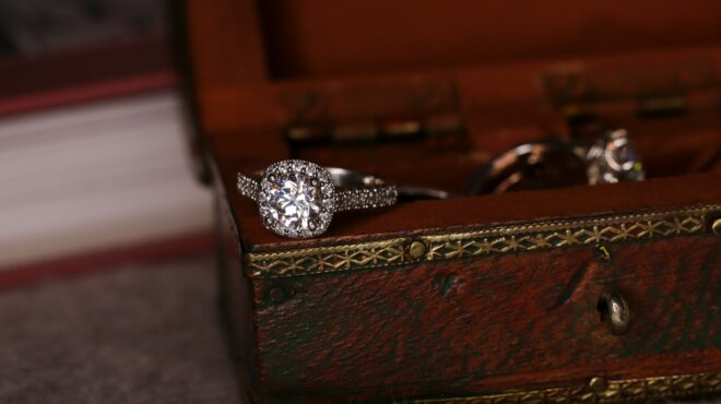 ο-γαλλικός-οίκος-δημοπρασιών-rossini-paris-drouot-σε-αθ-563290819