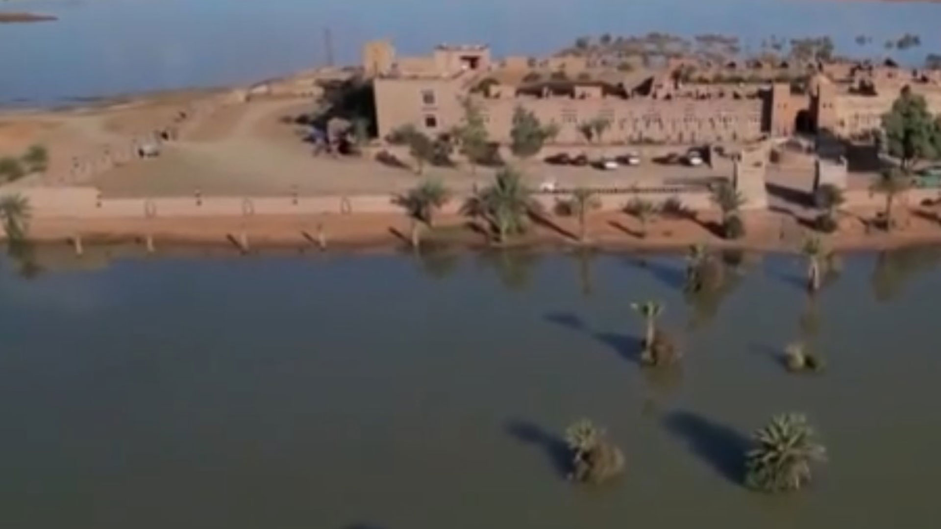 Η έρημος Σαχάρα έγινε «λίμνη»-1