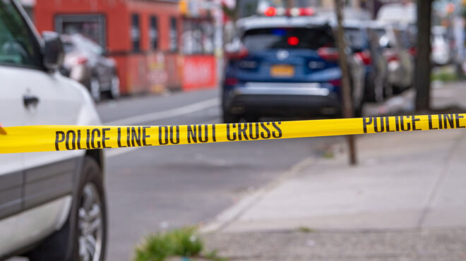 ηπα-πέντε-νεκροί-από-πυροβολισμούς-στ-563284435