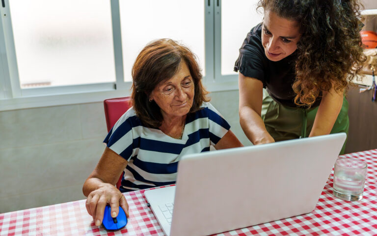 «Παιδί μου, έχω πρόβλημα με το ίντερνετ, μπορείς να με βοηθήσεις;»-3