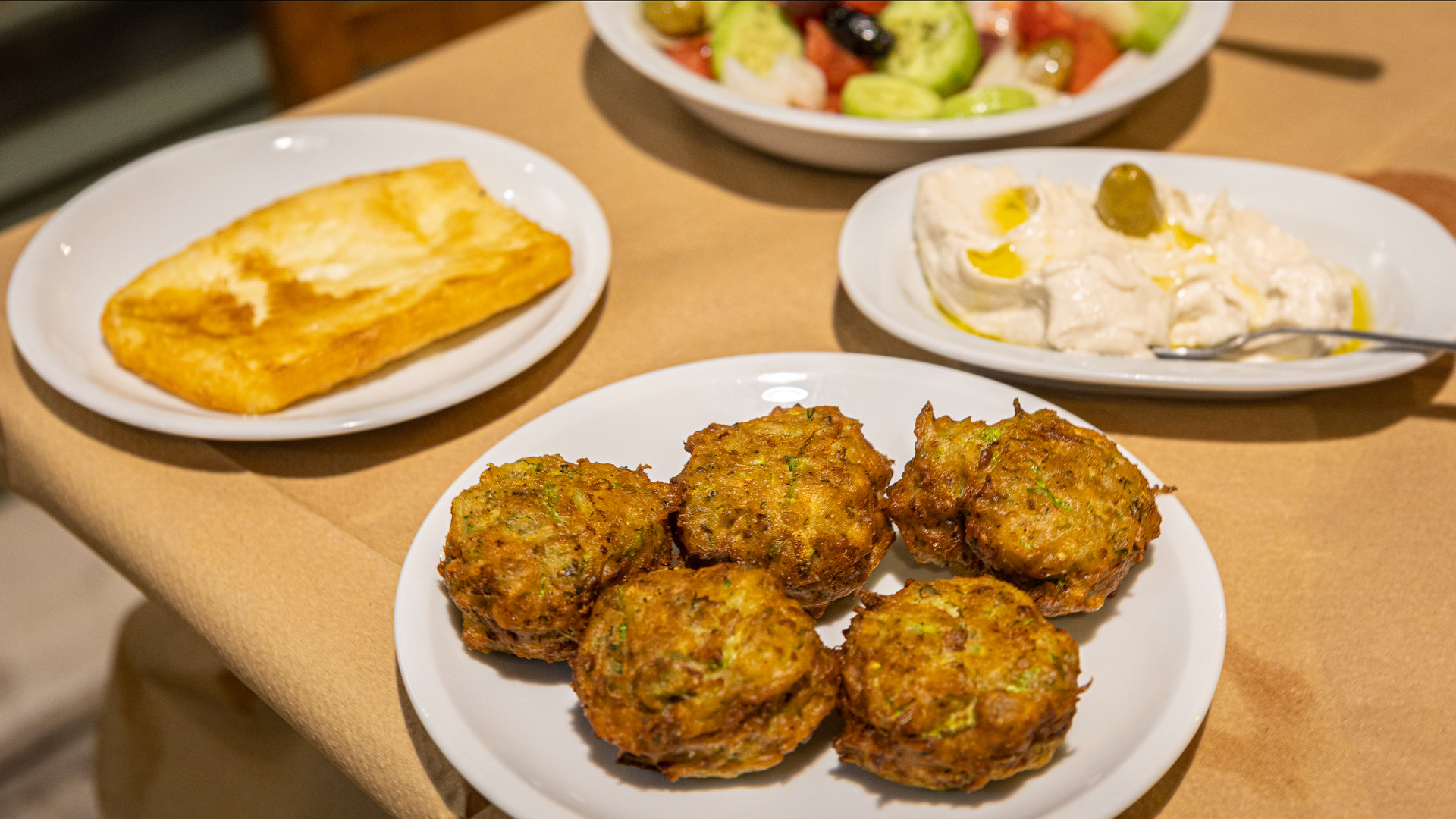 Πάμε για τσίπουρο: 10 στέκια για μεζέ και τσούγκρισμα στην Αθήνα-5