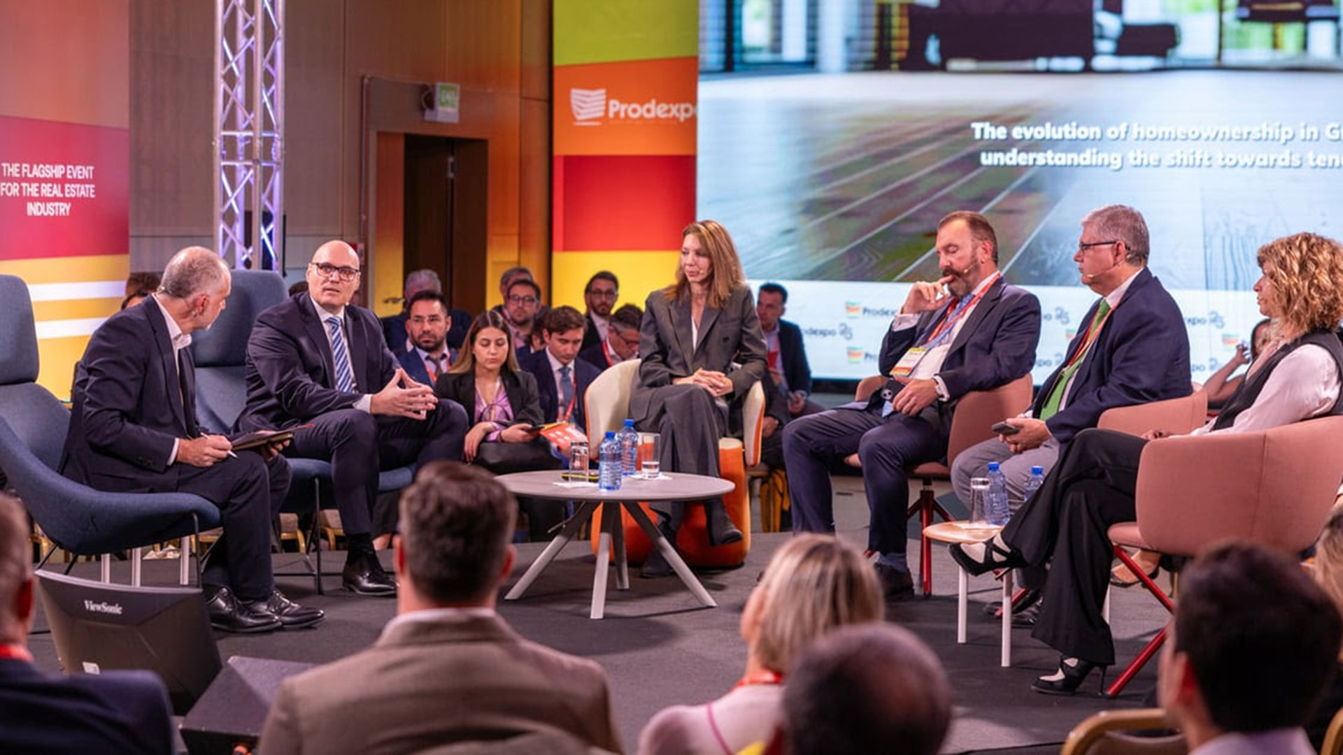 Οι Ελληνες εγκαταλείπουν το όνειρο των γονιών τους-1