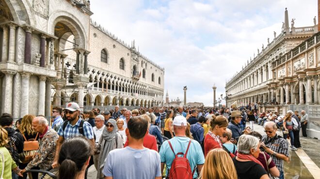 βενετία-από-5-στα-10-ευρώ-το-εισιτήριο-για-563289427