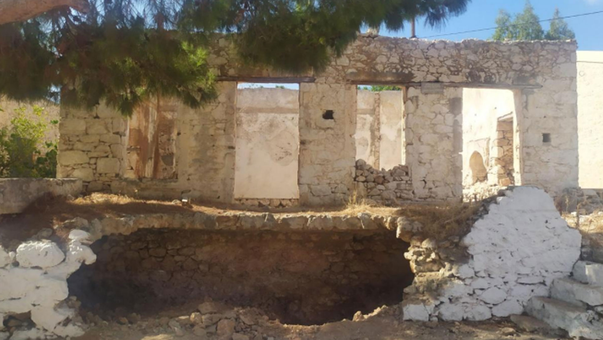 Χάλκη: Εικόνες από τα έργα για το Αρχαιολογικό Μουσείο και την Παναγία τη Χωριανή-1