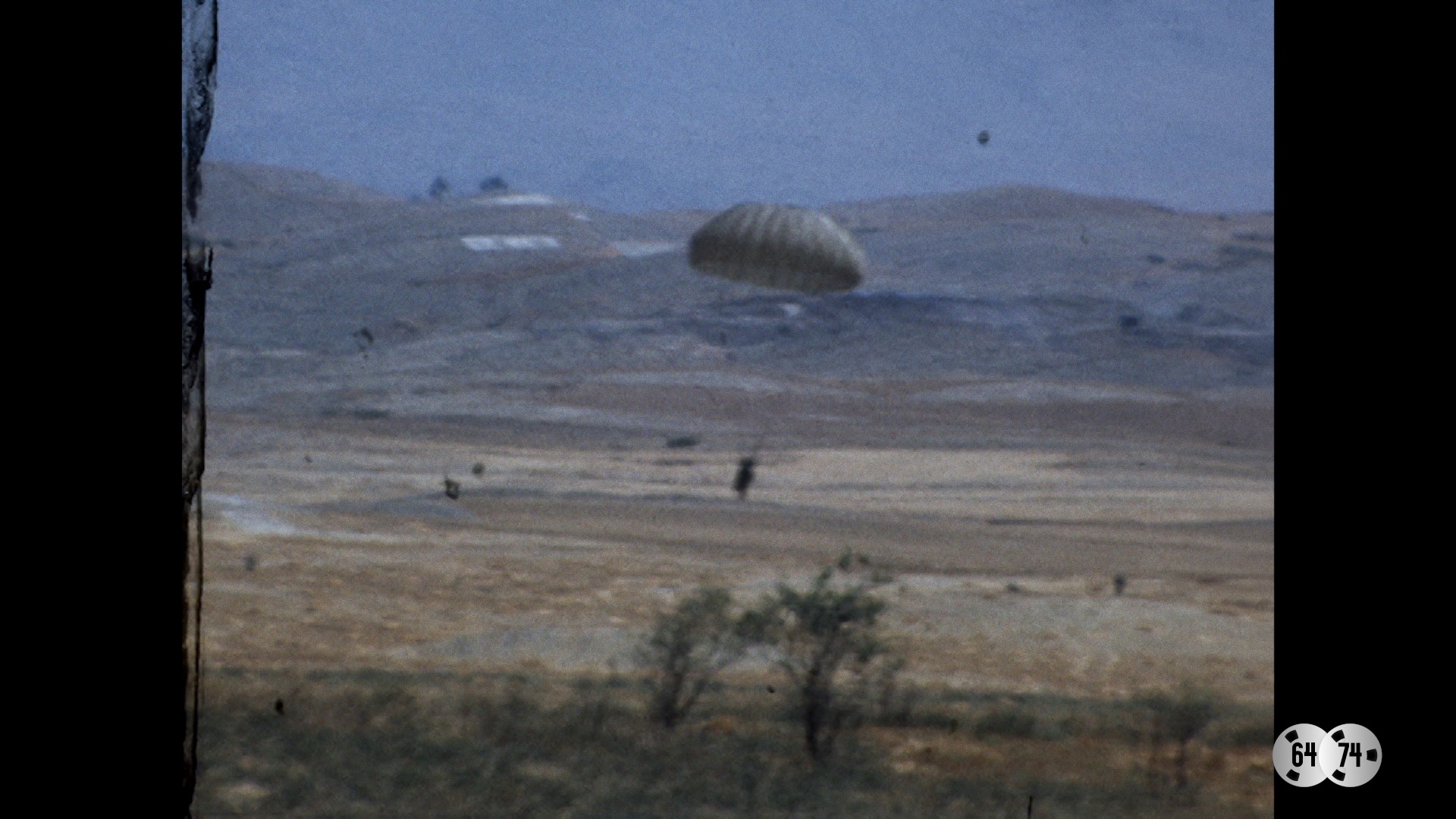 ΣΚΟΤΕΙΝΗ ΔΕΚΑΕΤΙΑ 1964 – 1974: «Το Σκοτεινό Δωμάτιο»-2