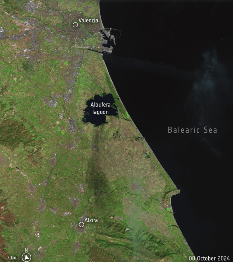 Πλημμύρες στην Ισπανία: Λίμνη στη Βαλένθια έγινε «θάλασσα» – Δορυφορικές εικόνες-1