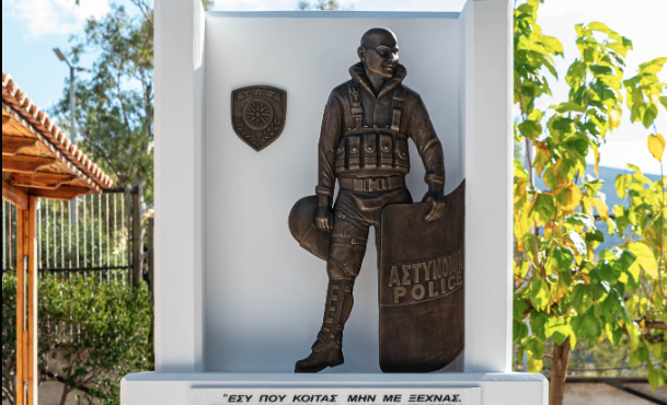 γιώργος-λυγγερίδης-μνημείο-για-τον-ασ-563317762