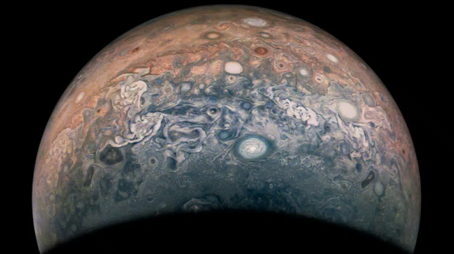 πολύχρωμες-ζώνες-χαοτικές-καταιγίδε-563323924