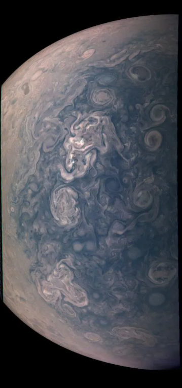 Πολύχρωμες ζώνες, χαοτικές καταιγίδες: Η άγνωστη πλευρά του Δία-2