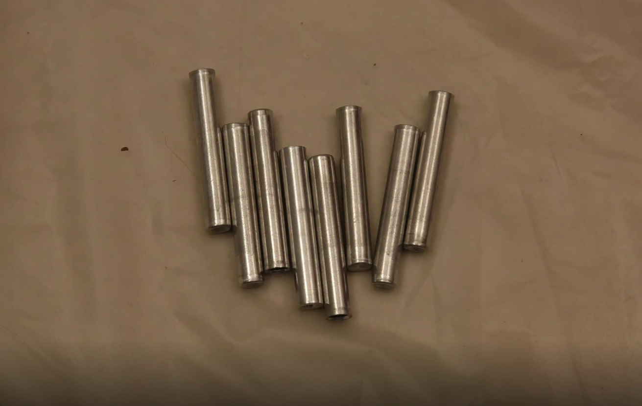 Παγκράτι: Φωτογραφίες από τα ευρήματα στην αποθήκη – οπλοστάσιο-2