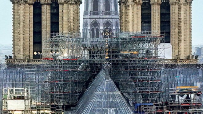 ξαναχτίζοντας-τη-notre-dame-το-καμάρι-των-παρι-563350816