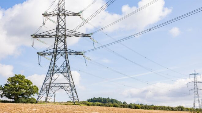 ηλεκτρικό-ρεύμα-πώς-θα-μοιραστούν-100-εκ-563346784