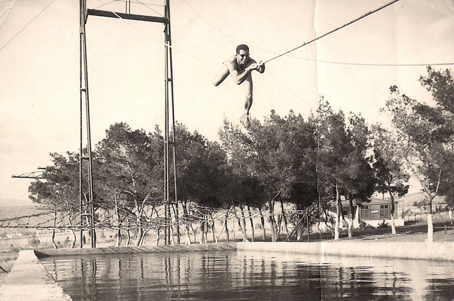 Τα 200 «σχολεία» των ΟΥΚ-2