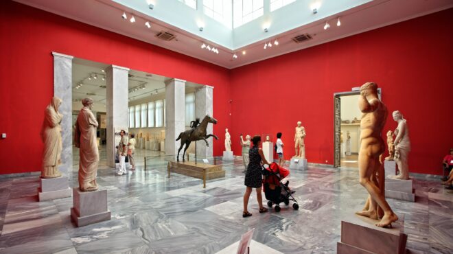 κλειστά-πωλητήρια-στα-μεγάλα-μουσεία-563342185