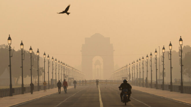 τοπίο-στην-αιθαλομίχλη-το-νέο-δελχί-563300989