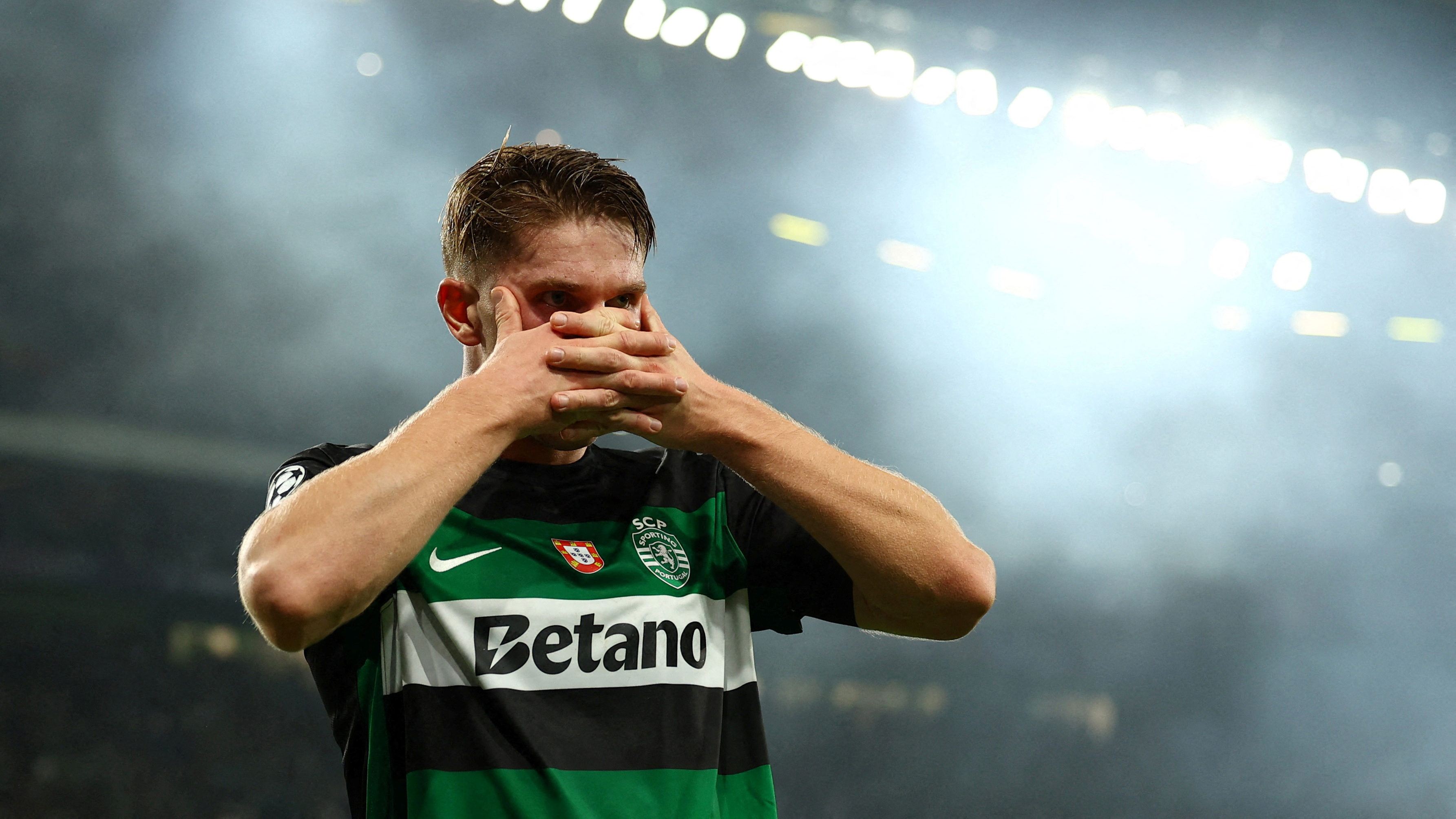 Πλέον, ο Βίκτορ Γιόκερες έχει μόνο λόγους να χαμογελάει-1