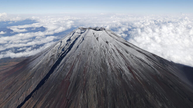 η-κορυφή-του-φούτζι-επιτέλους-λευκή-563310940