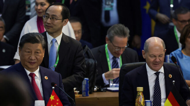 αιφνιδιαστική-επίσκεψη-του-σολτς-στο-563329615