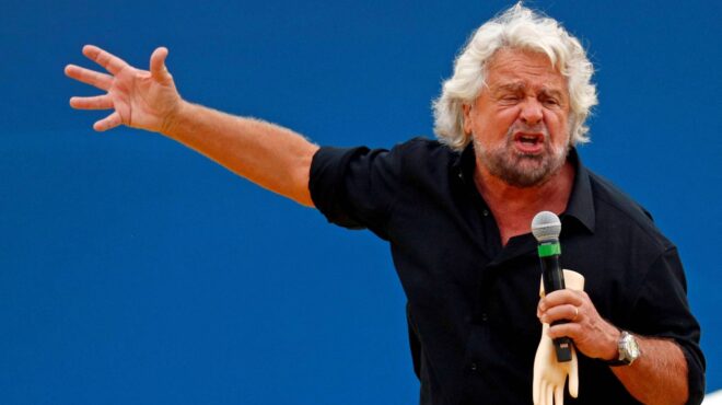 ιταλία-ακραία-πολιτική-σύγκρουση-στο-563340811