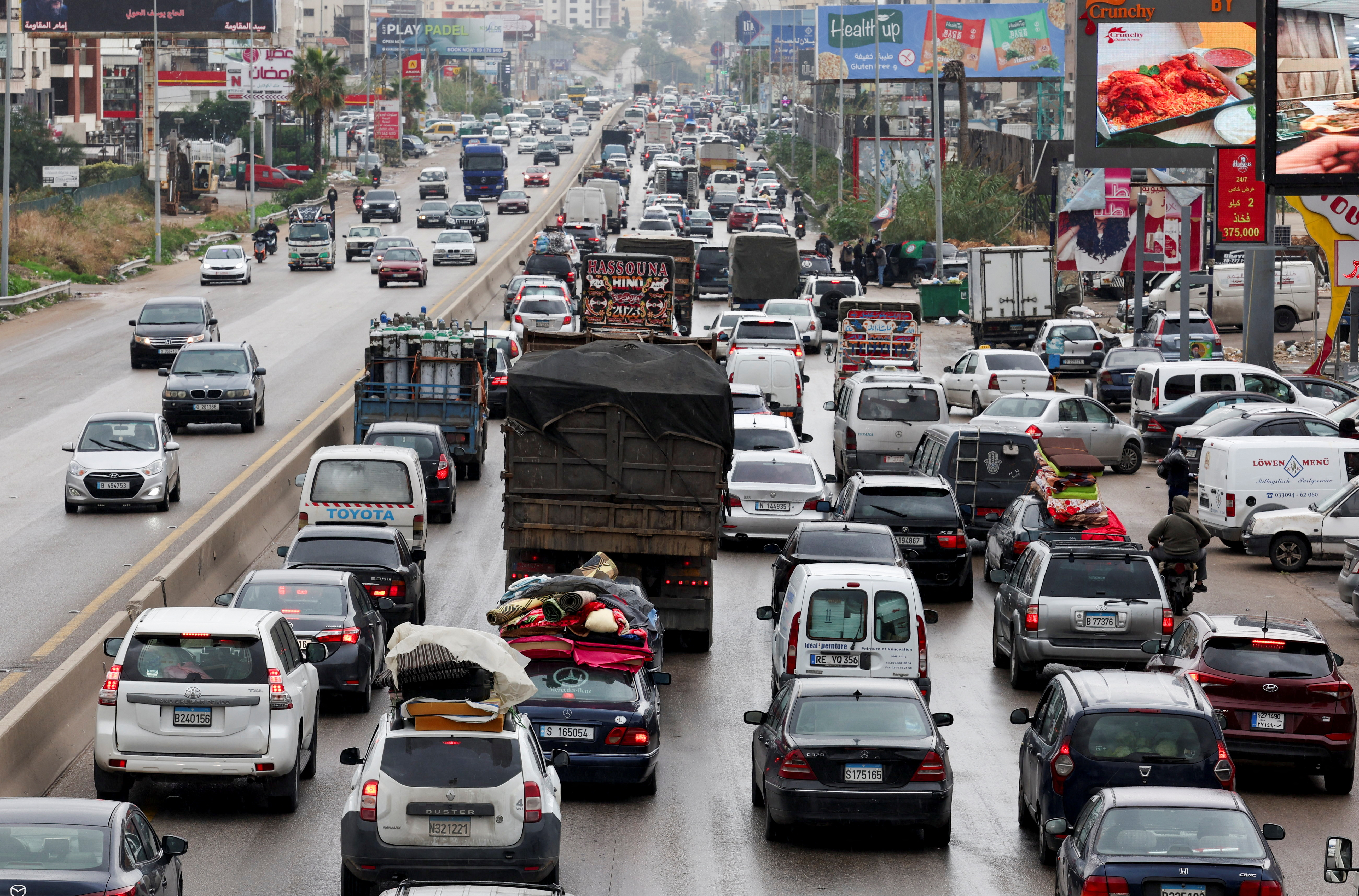 Οι εικόνες της εκεχειρίας στον Λίβανο – Χιλιάδες άμαχοι επιστρέφουν στον ερειπωμένο Νότο-6
