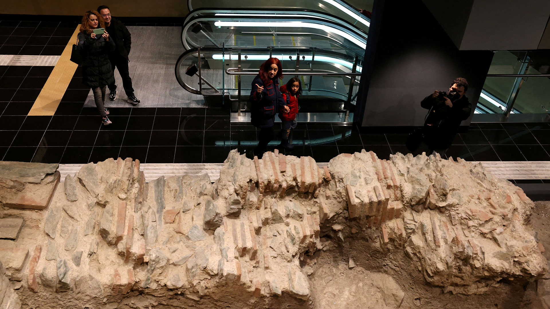 Το μετρό της Θεσσαλονίκης ξεκίνησε τη λειτουργία του-2