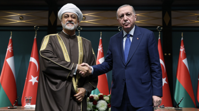 ο-σουλτάνος-του-ομάν-για-πρώτη-φορά-στη-563346100