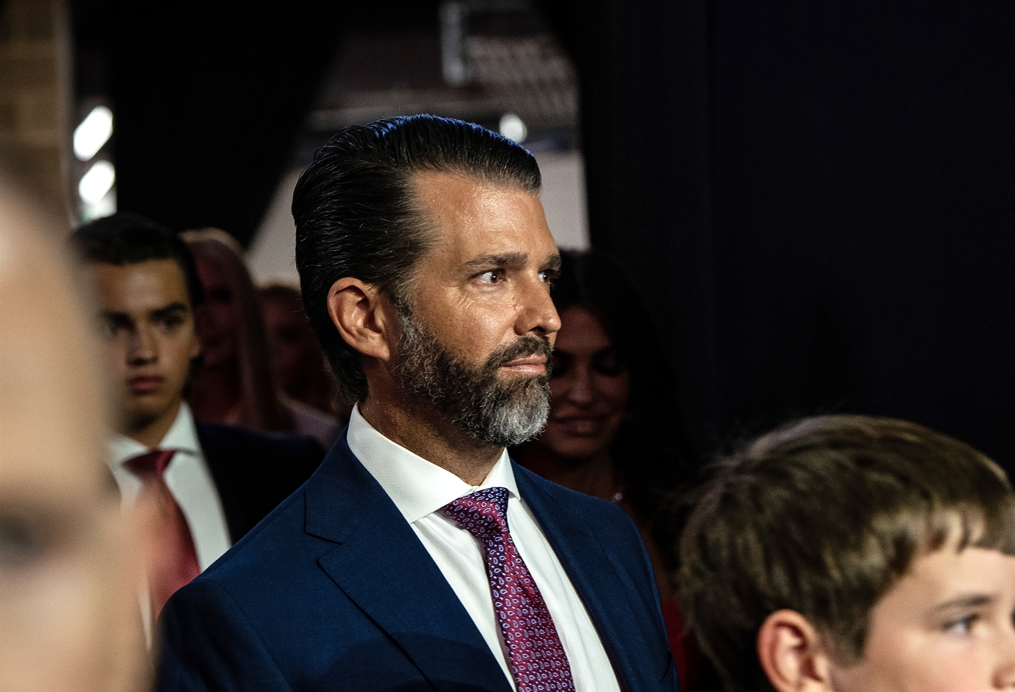 Τα πρόσωπα της αυλής-5