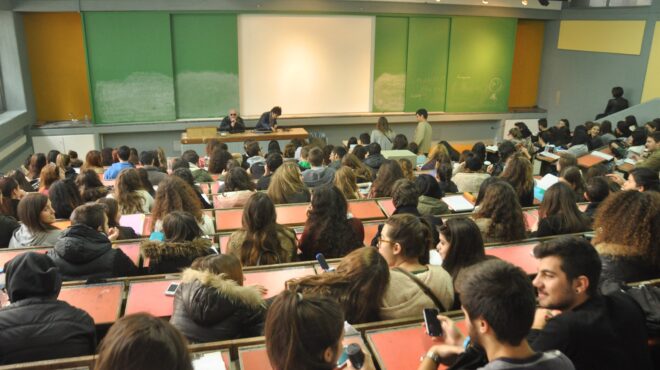 ανθρωπιστικές-σπουδές-παρέα-με-την-563300011