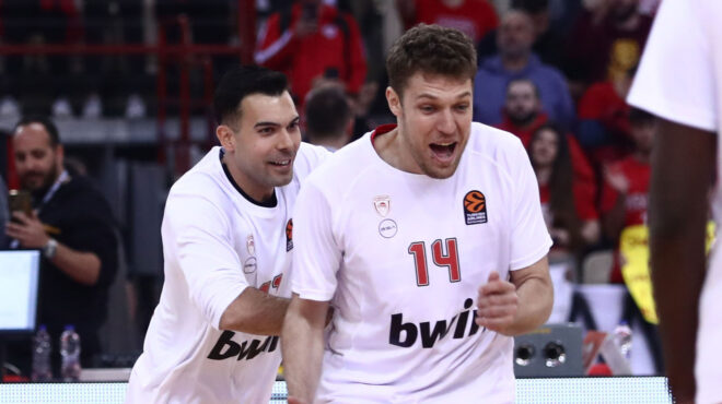 ποιον-παίκτη-θα-έπαιρνες-από-τον-αι-563313736