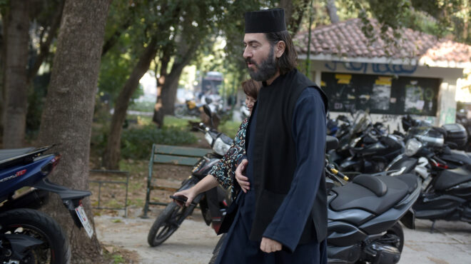 κιβωτός-του-κόσμου-ενοχος-ο-πατέρας-αν-563322757